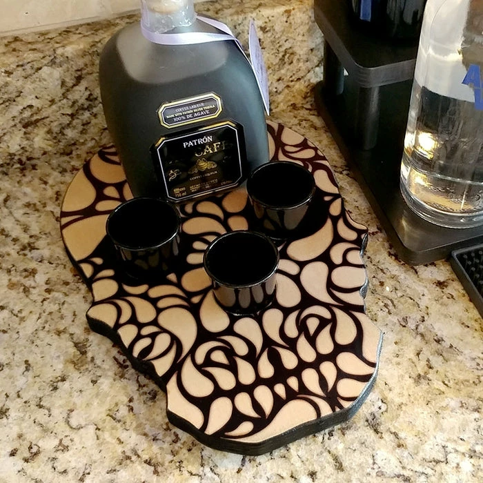 Outlet 🔥 BarMan Shot Glass And Bottle Caddy - Elegant Skull 👍 2 Outlet 🔥 BarMan Shot Glass And Bottle Caddy - Elegant Skull 👍 - Image 2